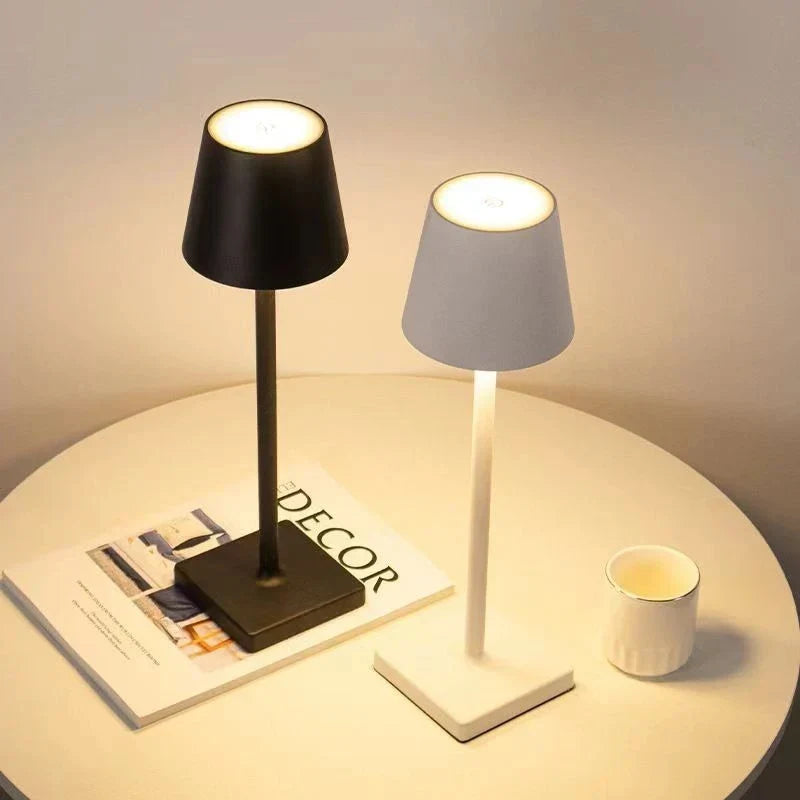 Dæmpbar bærbar LED-bordlampe - LumiAura
