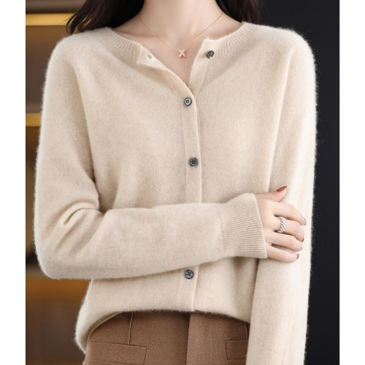 Cardigan til damer i merinould og kashmir – elegant vinterstrik med rund hals