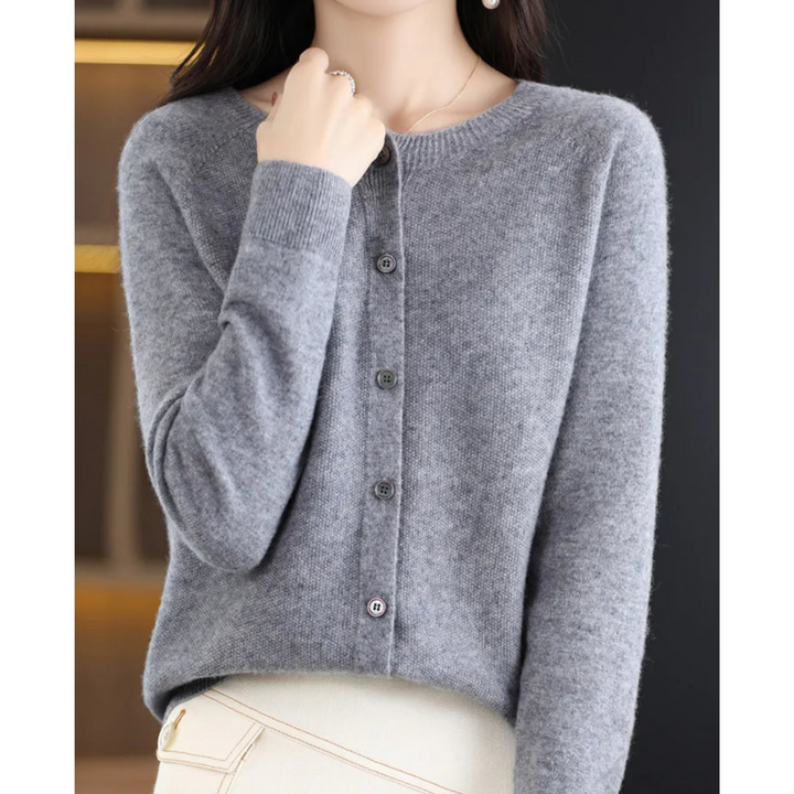 Cardigan til damer i merinould og kashmir – elegant vinterstrik med rund hals