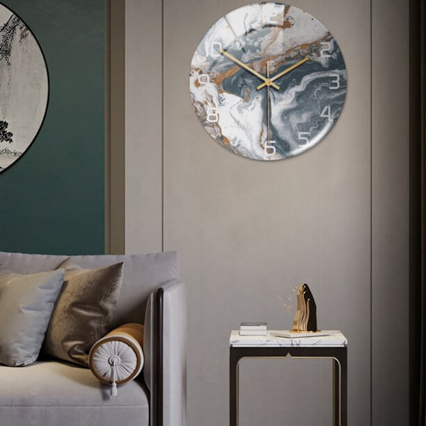 Elegant vægur med marmoreffekt – MarbleTime