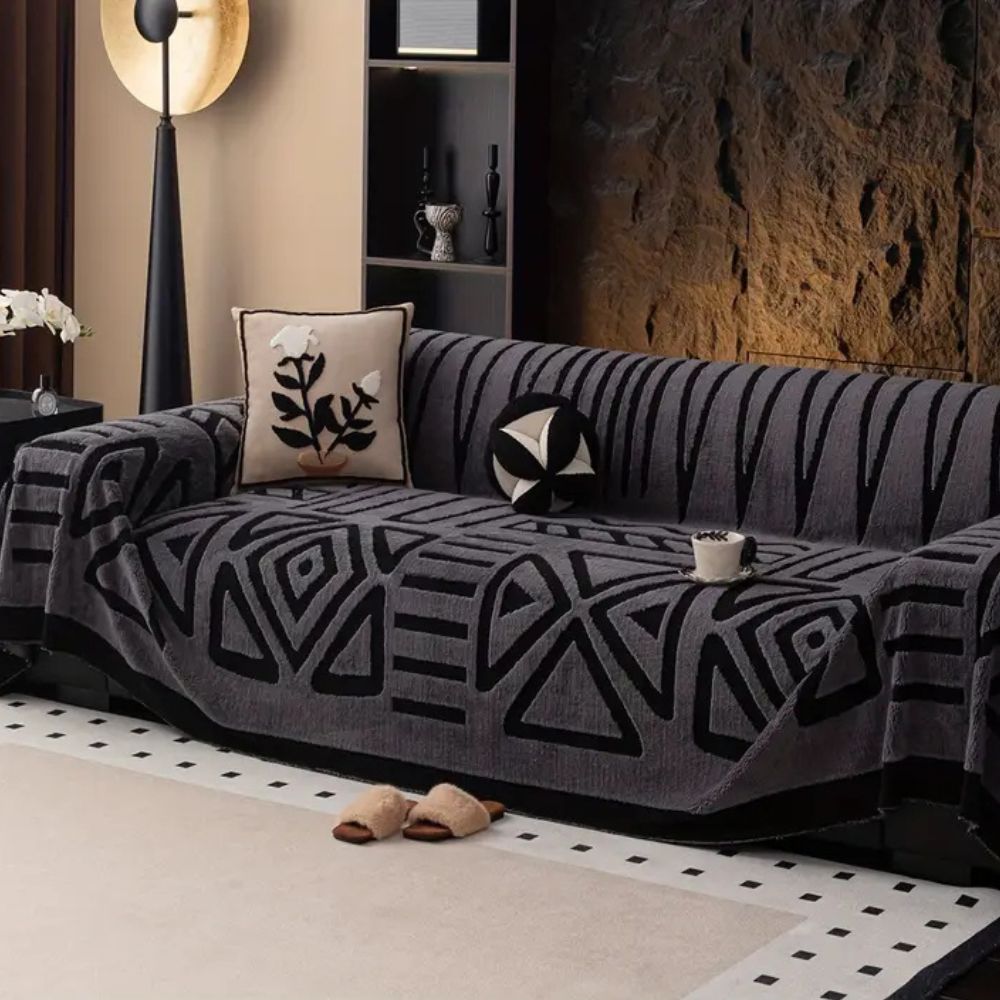 Stilfuldt sofaovertræk med labyrintdesign, vaskbart og slidstærkt