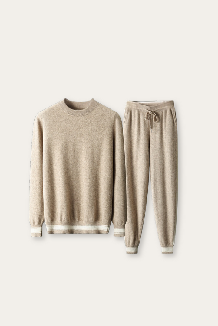 Lysebrunt sæt i kashmir og merino – Alessio