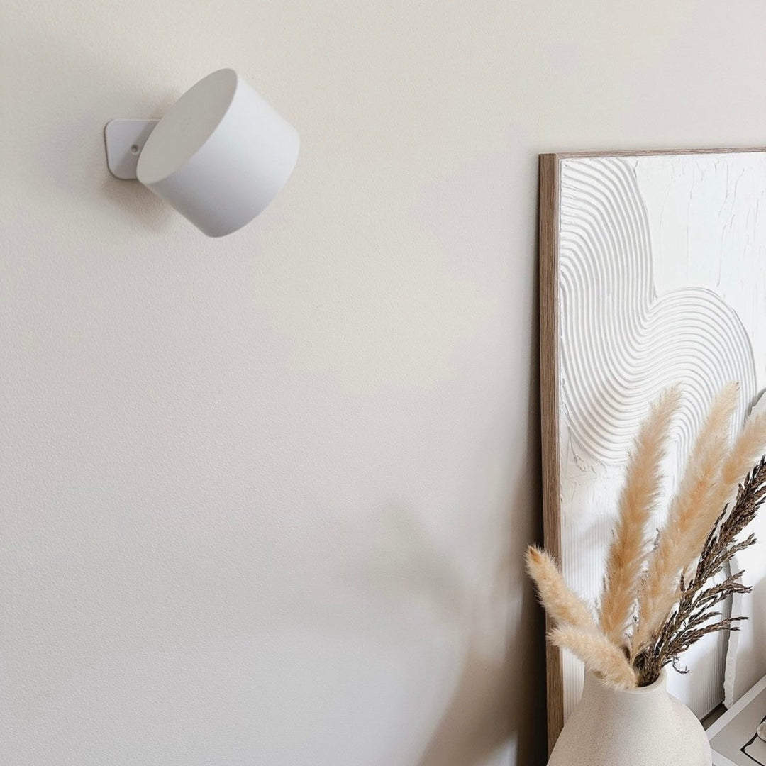 Trådløs LED-væglampe med 360° rotation, touchdæmpning, 3 lysfarver og USB-C-batteri
