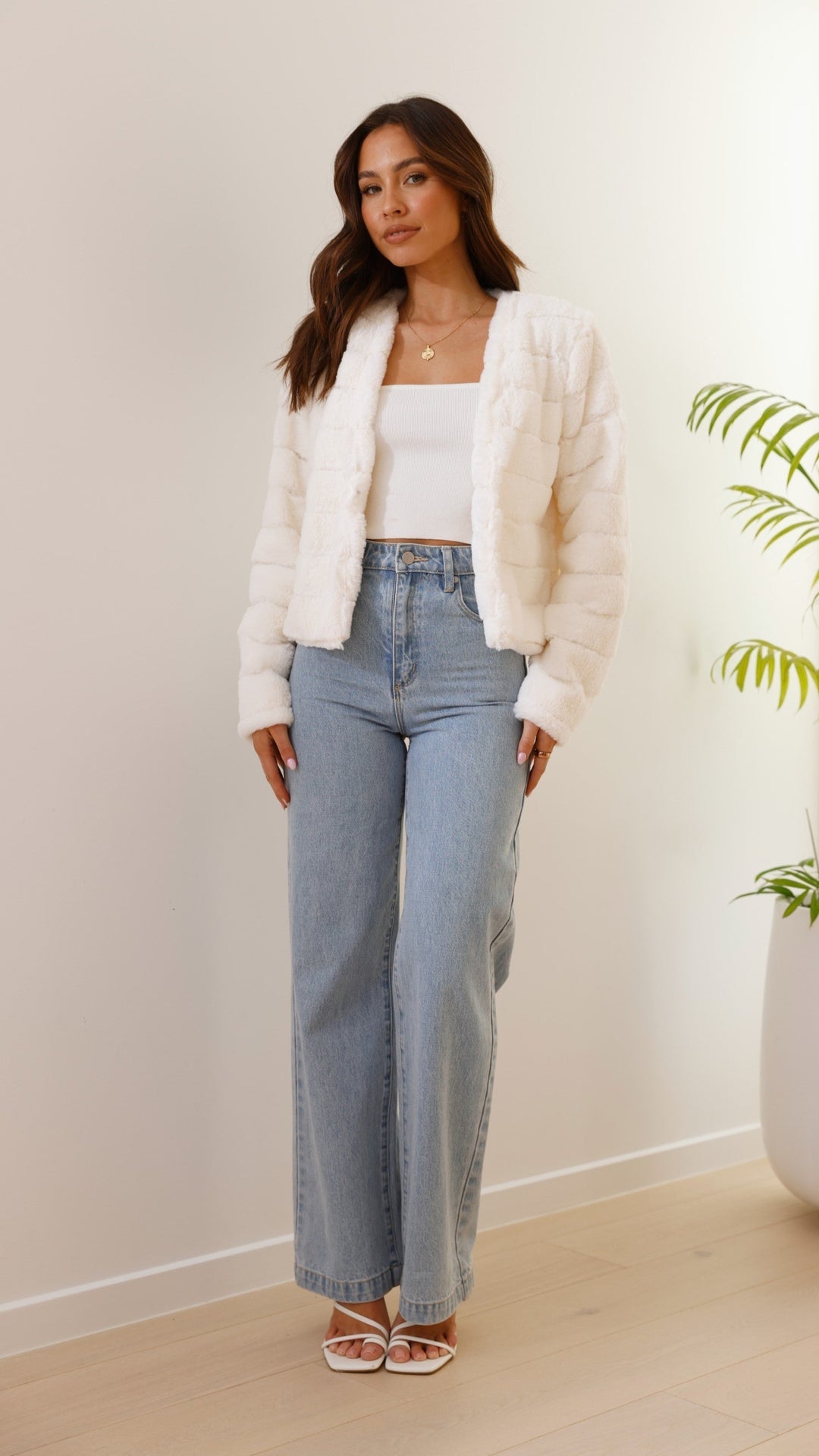 Luksuriøs cropped jakke til kvinder – Veloura