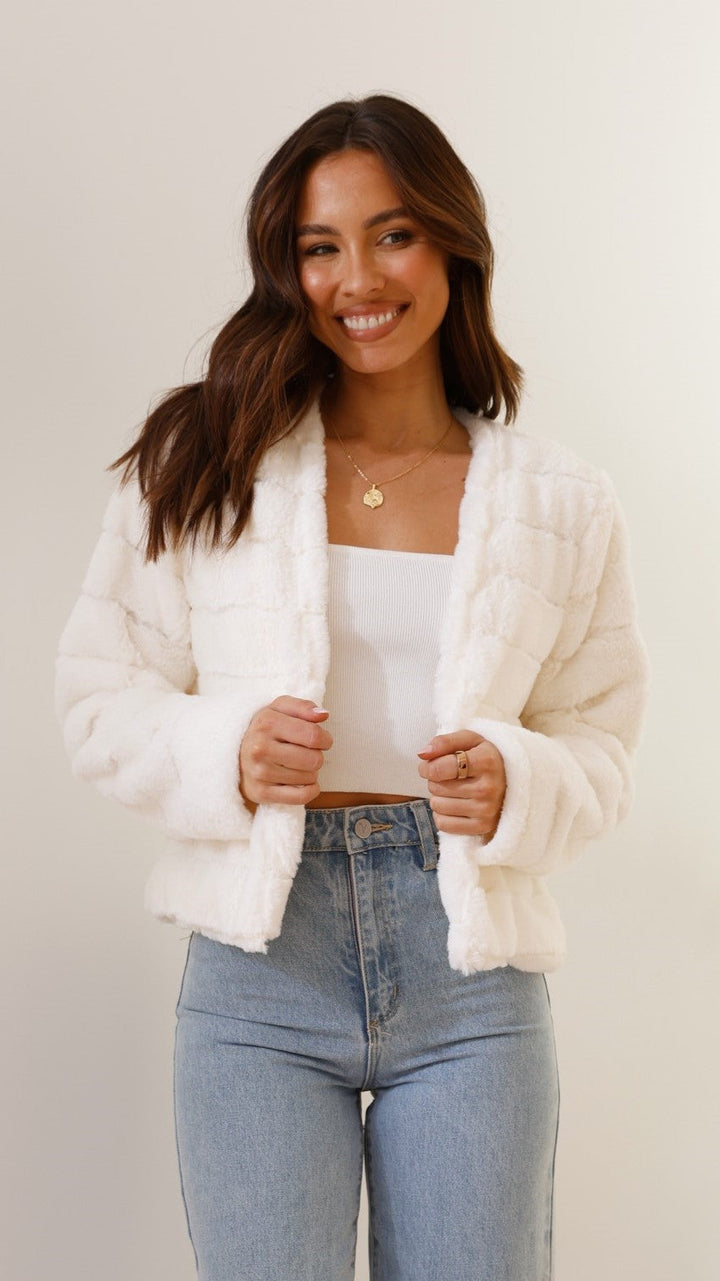 Luksuriøs cropped jakke til kvinder – Veloura