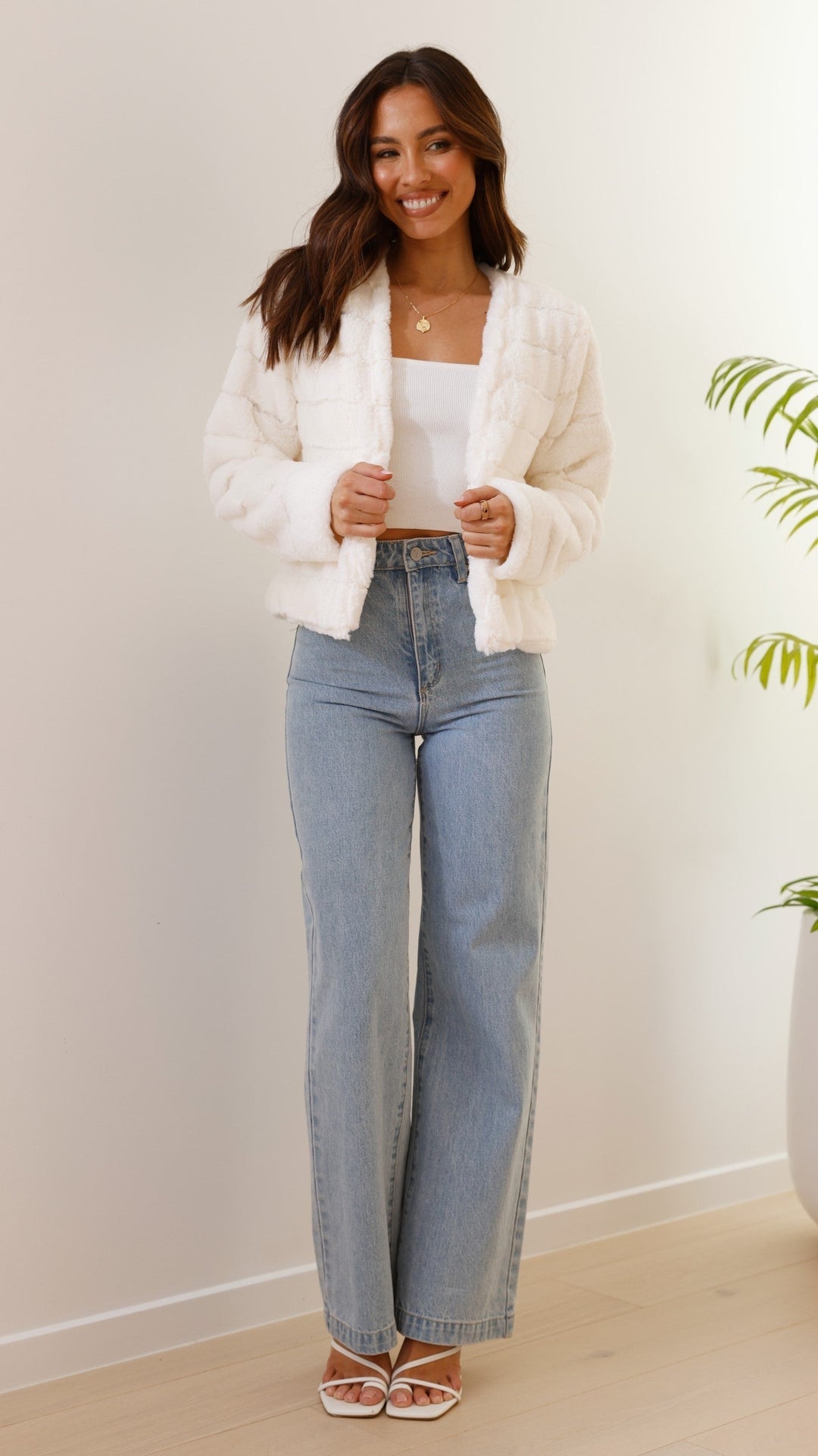 Luksuriøs cropped jakke til kvinder – Veloura