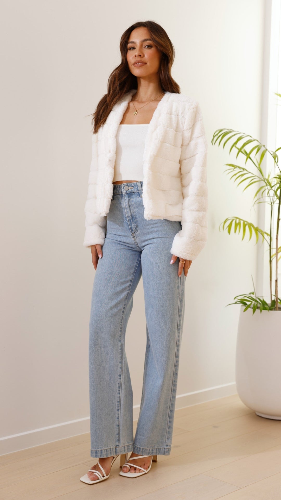 Luksuriøs cropped jakke til kvinder – Veloura