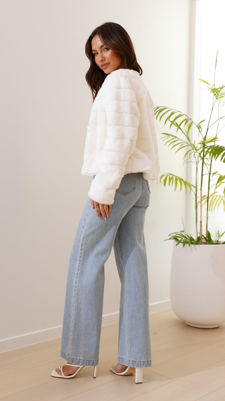 Luksuriøs cropped jakke til kvinder – Veloura