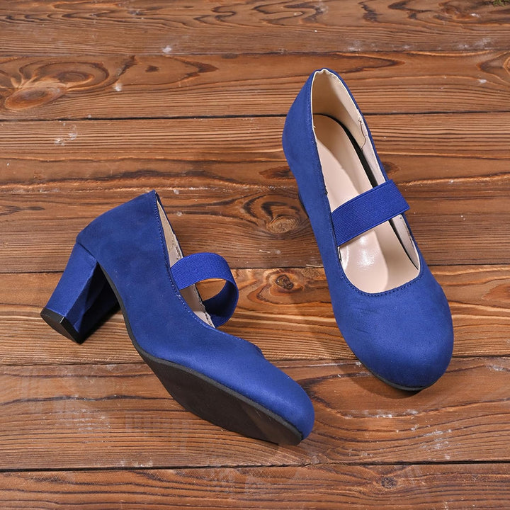 Velourpumps med elastikrem – Amelie Oktoberfest 2026