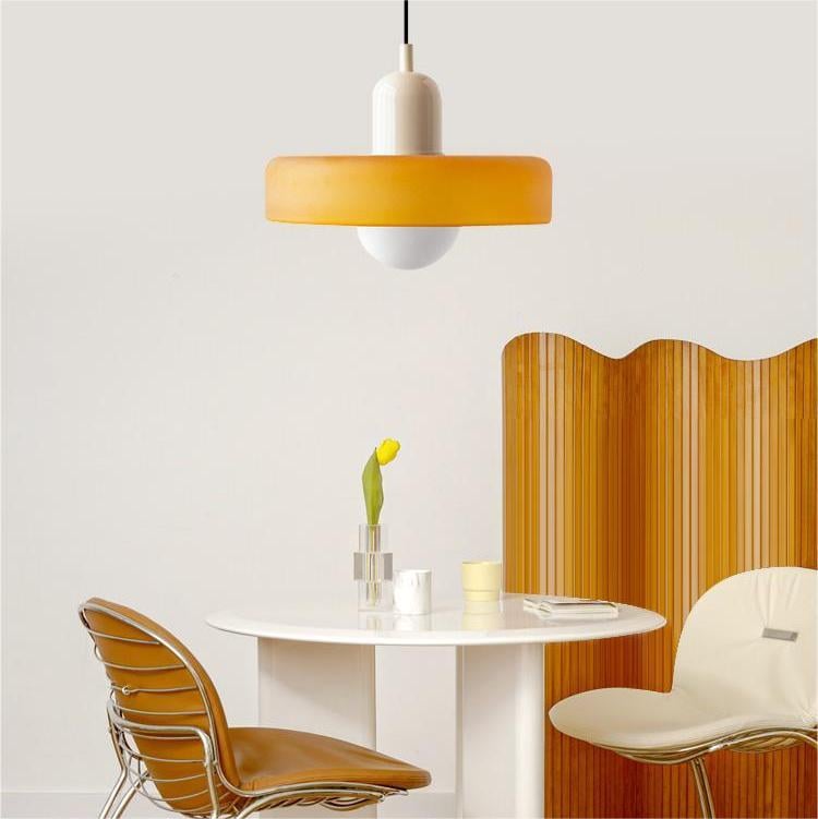Farverig pendellampe i Bauhaus-stil - StiloGlas