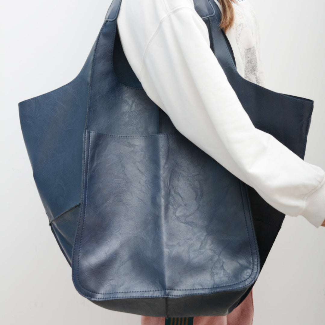 RetroWave Stor Strandtaske – Elegant og Funktionel