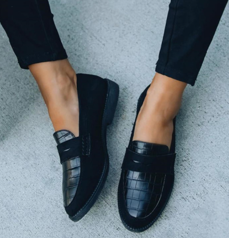 Sorte loafers til damer – Elara