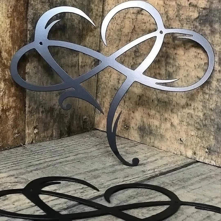 LoveBound - elegant vægdekoration i form af hjerte og uendelighedssymbol
