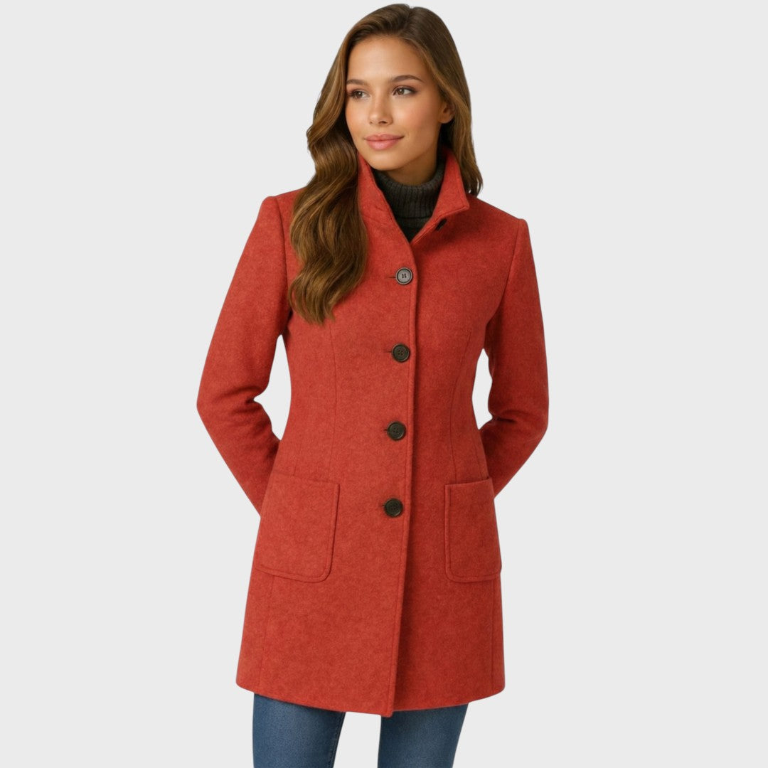 Taljeret damefrakke med knaplukning – elegant stil