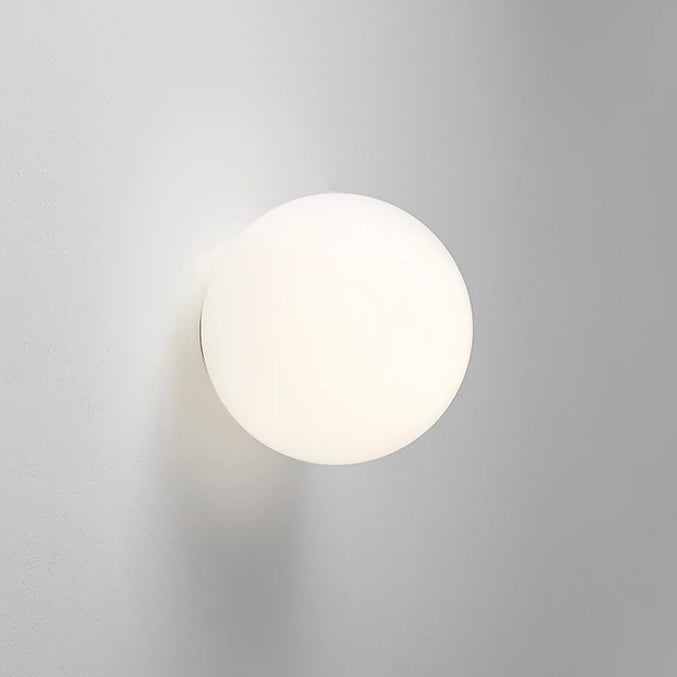Moderne LED-globevæglampe i mat glas, 1 lyskilde