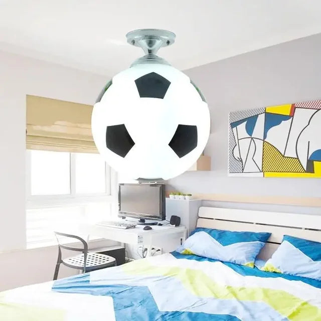 Legende fodbold-loftlampe – GoalBright