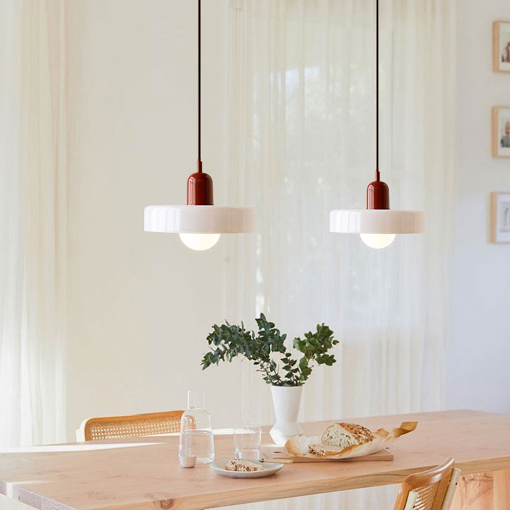 Farverig pendellampe i Bauhaus-stil - StiloGlas