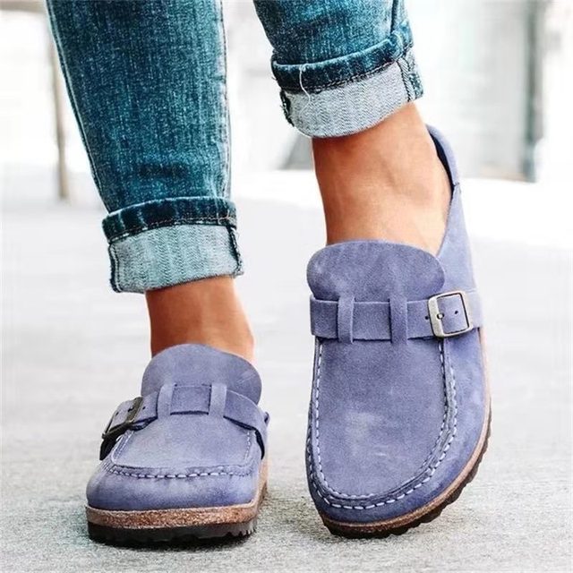 Retro ruskindsloafers til kvinder i tidløs Old Money-stil
