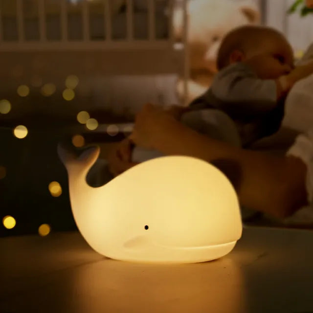 Blød natlampe i silikone – GlowWhale