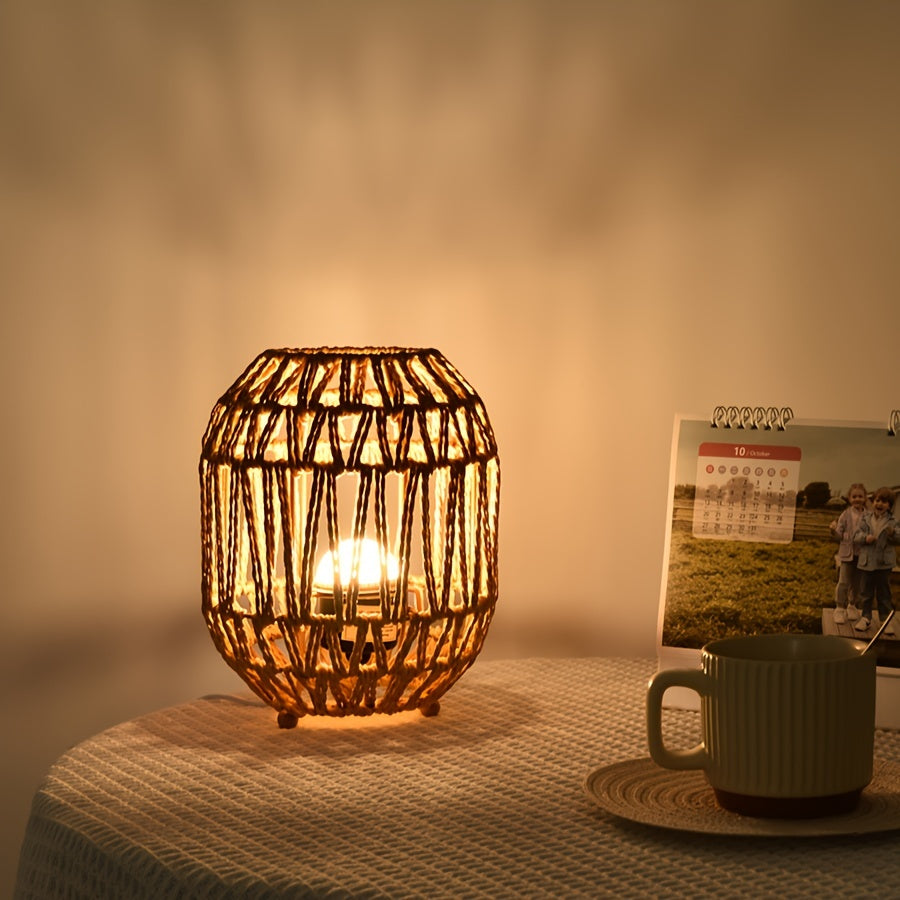 Boheme Rattan Bordlampe – Håndlavet Lysaccent til Soveværelse eller Stue