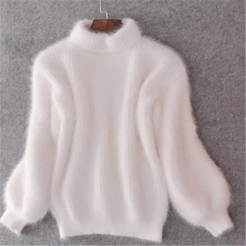 Afslappet strikket damesweater i angora – Livia