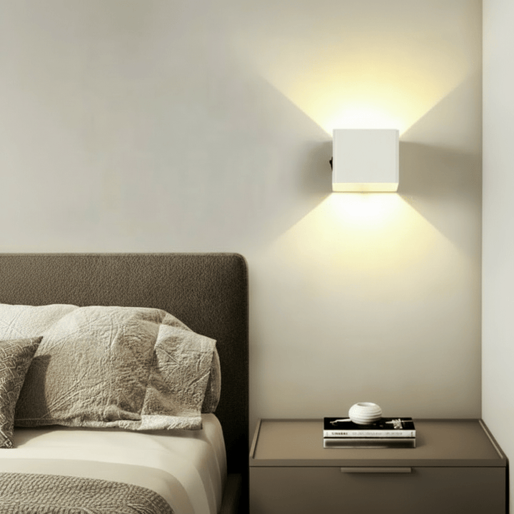 Trådløs genopladelig LED-væglampe med justerbar lysvinkel