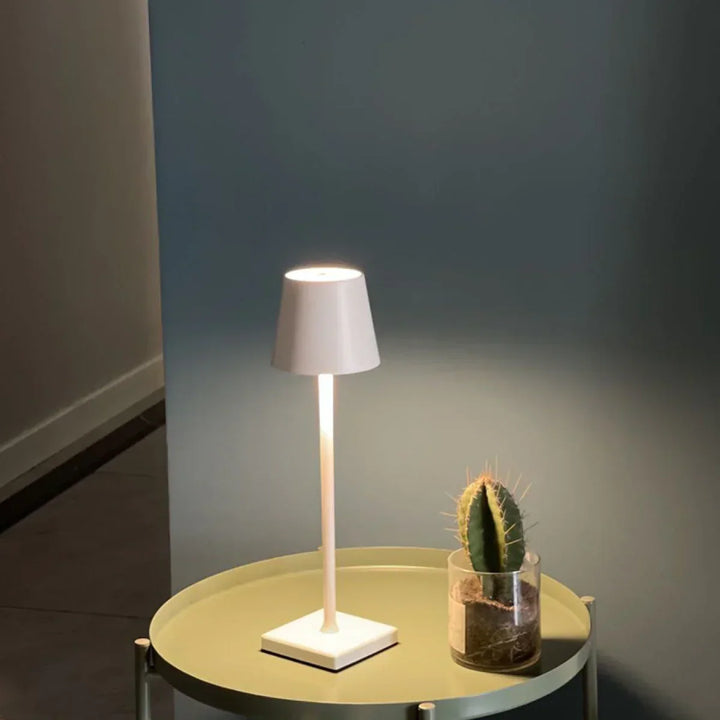 Dæmpbar bærbar LED-bordlampe - LumiAura