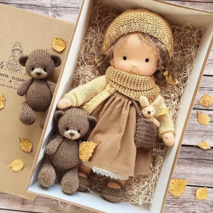 Håndlavet Waldorf-kludedukke – Poppi