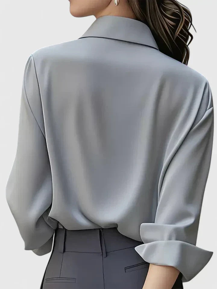 Langærmet satinbluse til kvinder – elegant kontorbluse