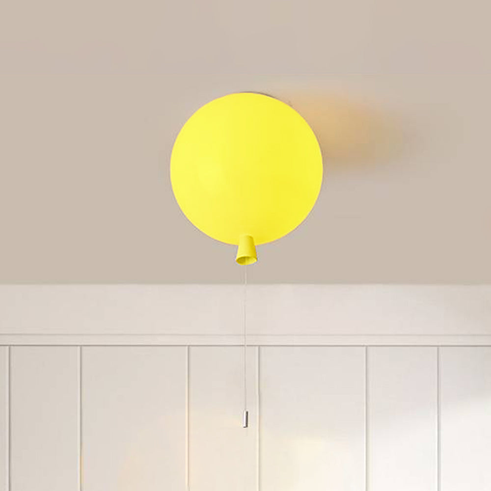 Kompakt og moderne LED-loftlampe Balloon – AuraLite