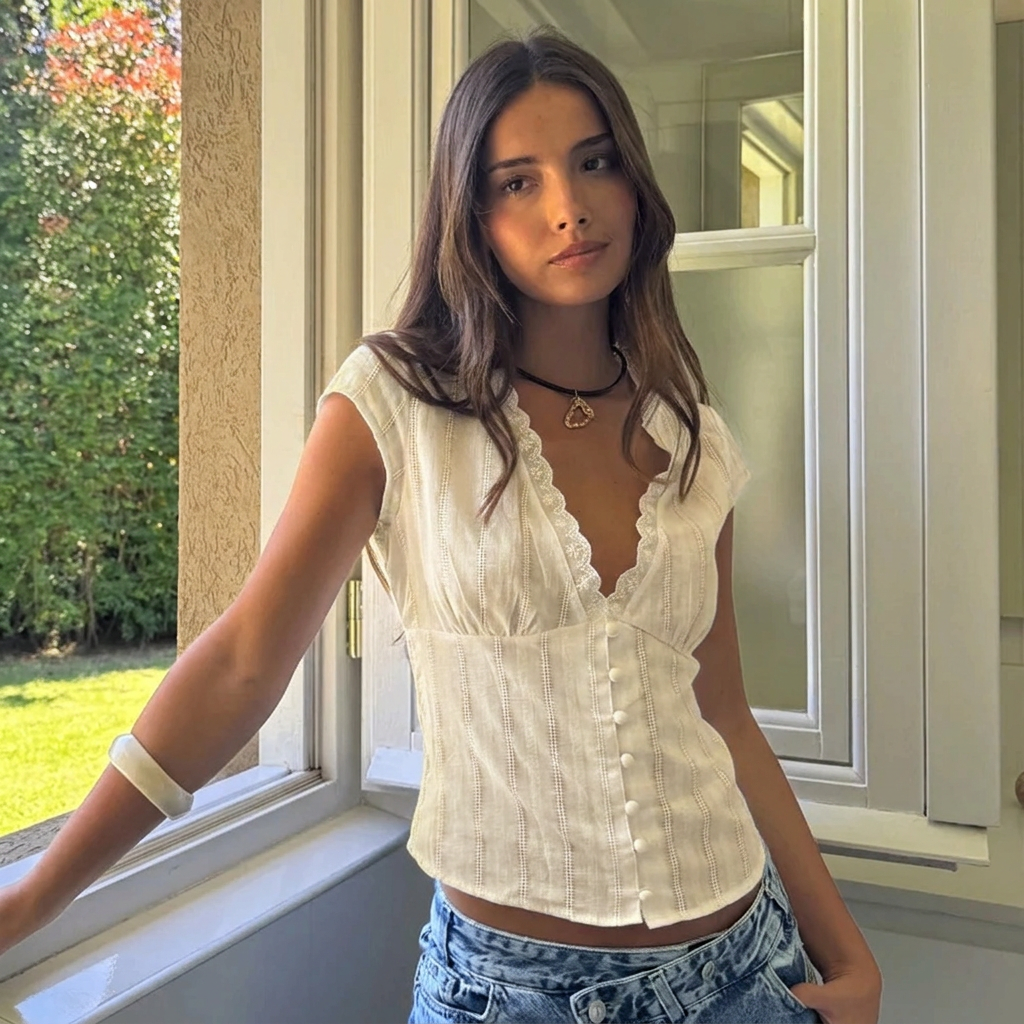 Dame Blondekant V-Hals Knap-Front Crop Top