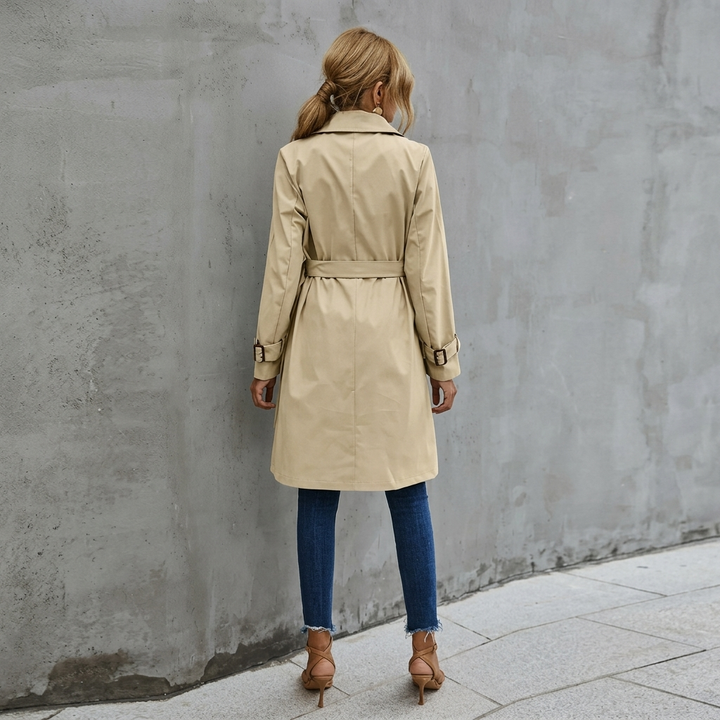 Ariya - Elegant Langærmet Trenchcoat til Kvinder