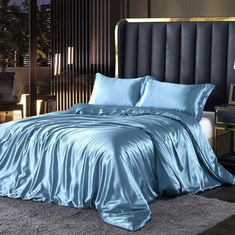 Luksuriøst sengetøjssæt i silke/satin (4 dele) - SilkSleep