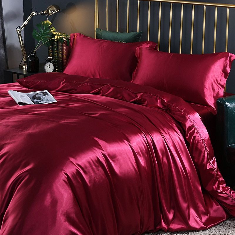 Luksuriøst sengetøjssæt i silke/satin (4 dele) - SilkSleep