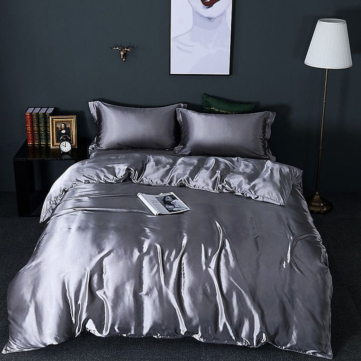 Luksuriøst sengetøjssæt i silke/satin (4 dele) - SilkSleep