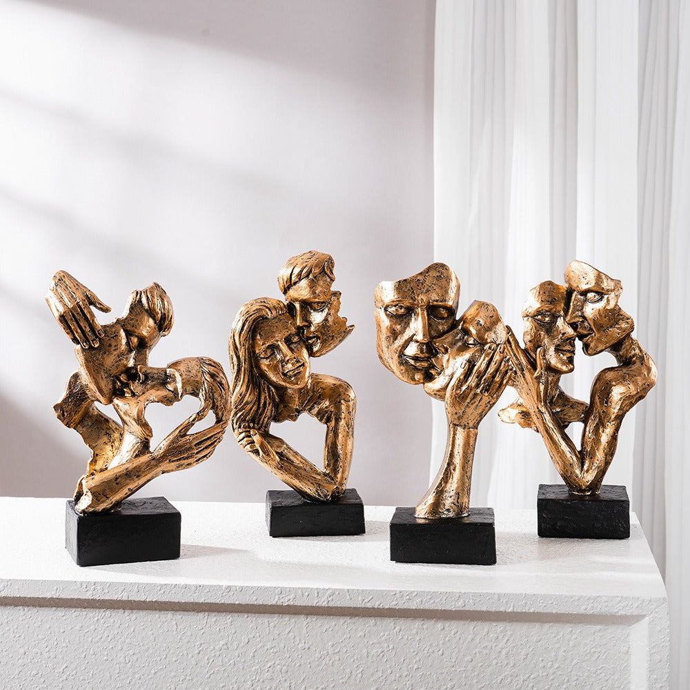 Abstrakt kunstskulptur – moderne parstatue til udstilling i hjemmet