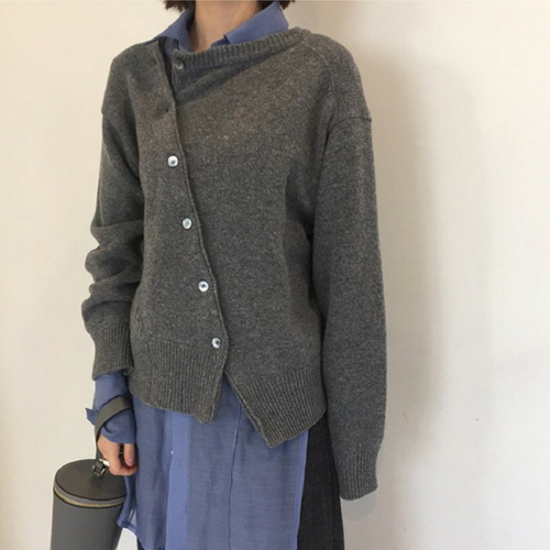 Soft Wrap Cardigan – Cozy Elegance for Every Outfit