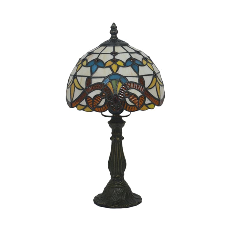 Bordlampe i Tiffany-glas – klassiske linjer i bly