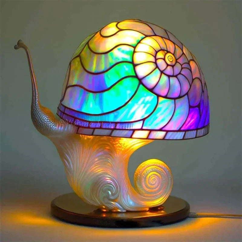 Fortryllende bordlampe i glasmaleri-stil – DreamGlow