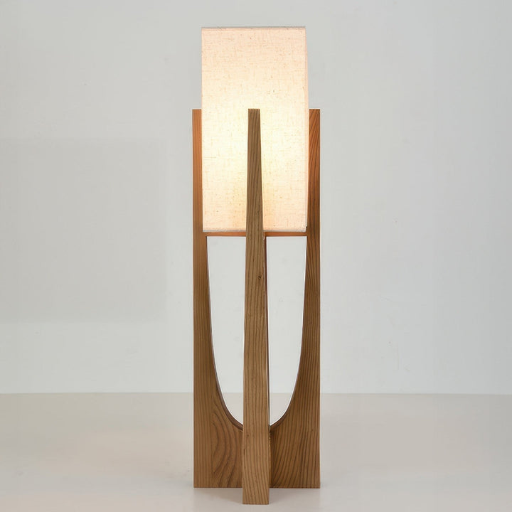 NaraLume gulvlampe i valnød | Minimalistisk og hyggelig