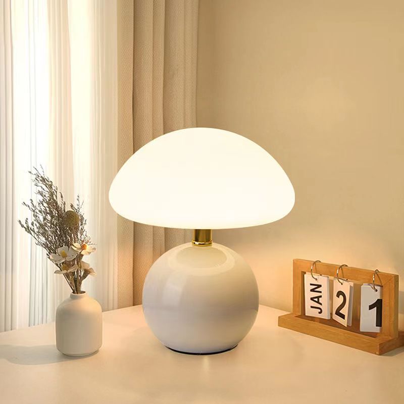 Retro svampe-sengelampe, Bauhaus-inspireret bordlampe